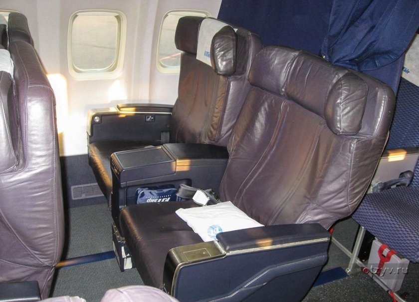 Boeing_737-800 UTAIR бизнес класс