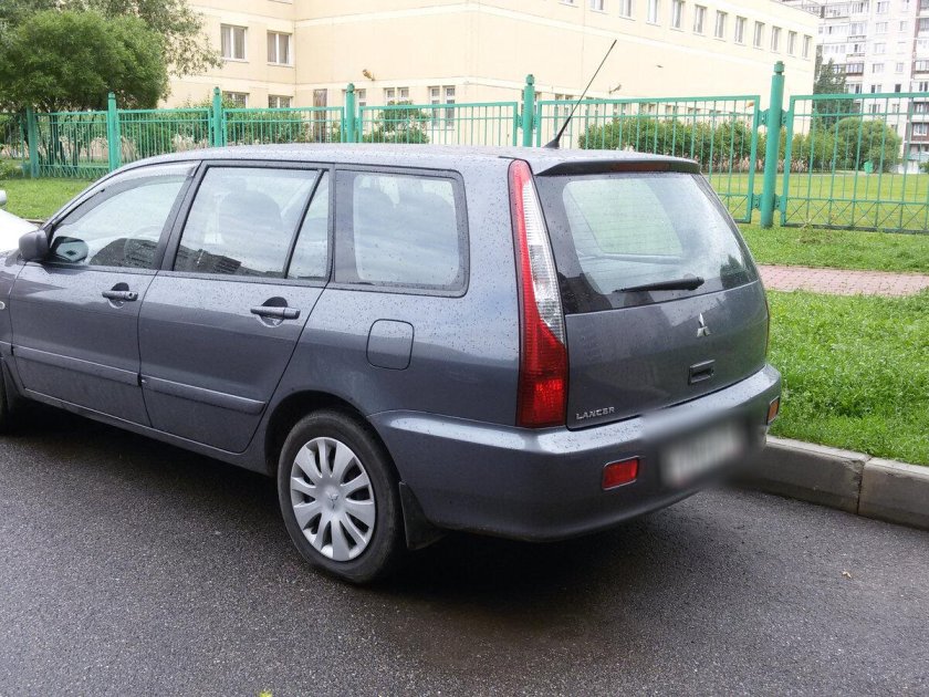 Mitsubishi Lancer универсал 2007