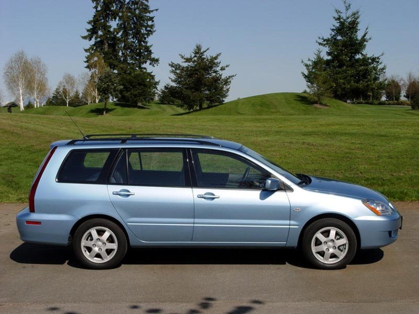 Лансер 9 универсал