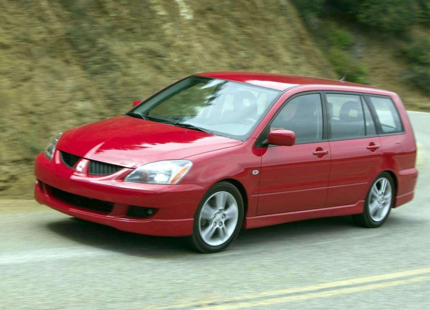 Mitsubishi Lancer 9 хэтчбек