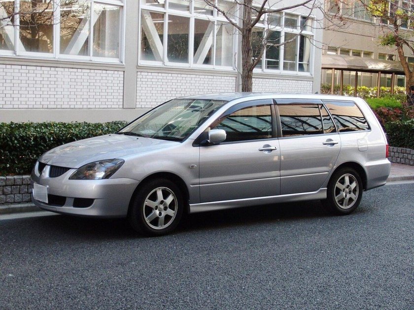 Mitsubishi Lancer 9 универсал