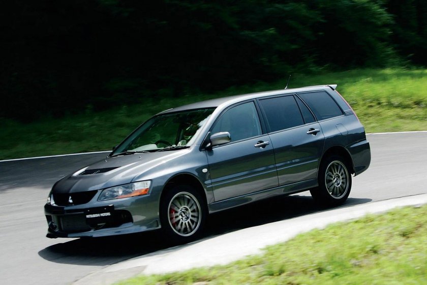 Mitsubishi Lancer 9 универсал