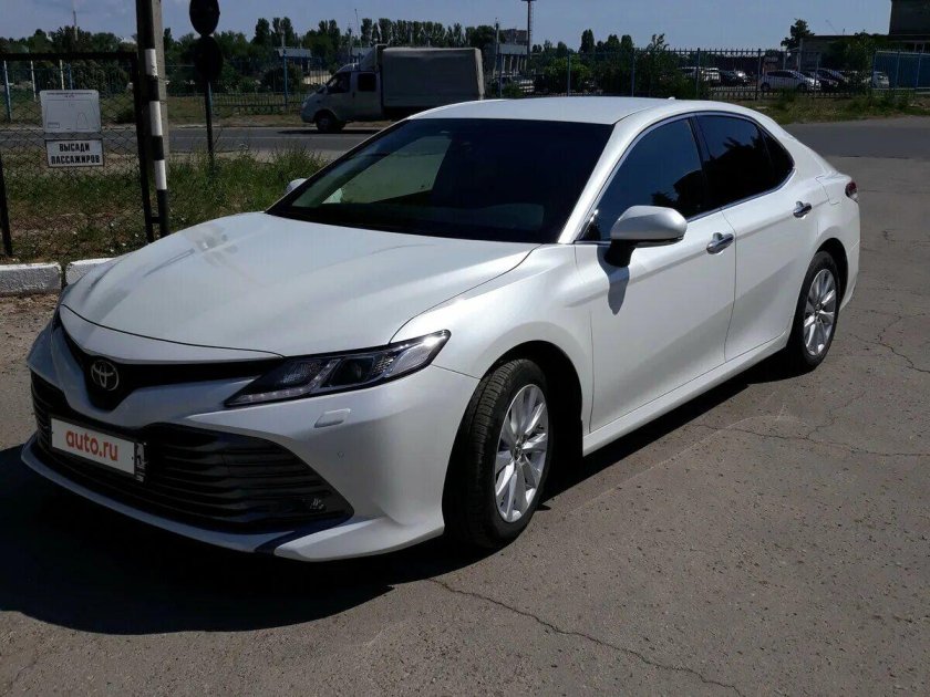 Camry 70 белая