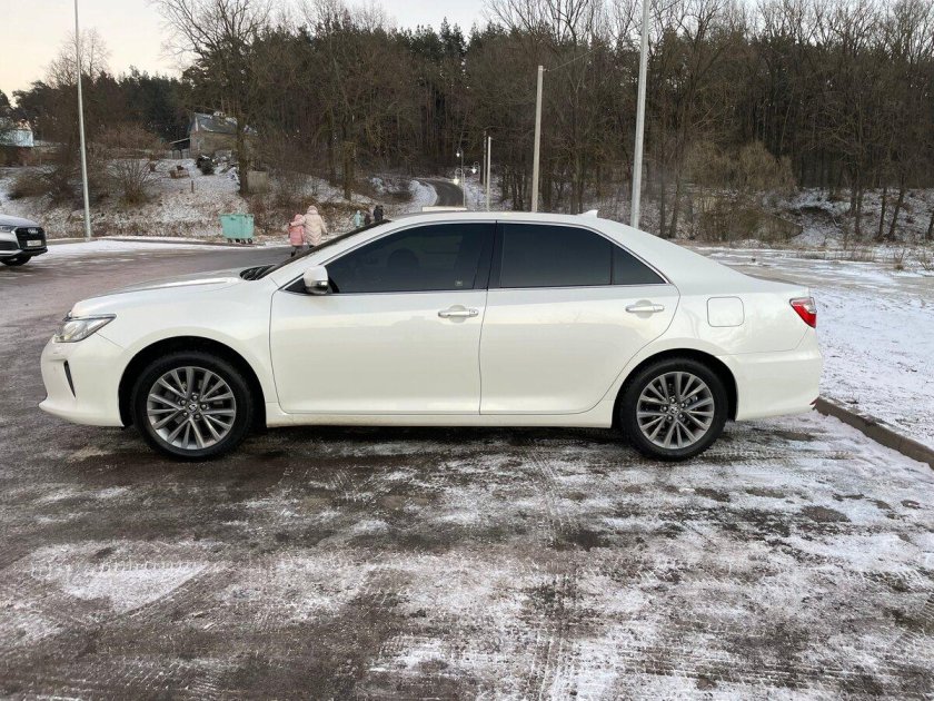 Toyota camry vii xv 50