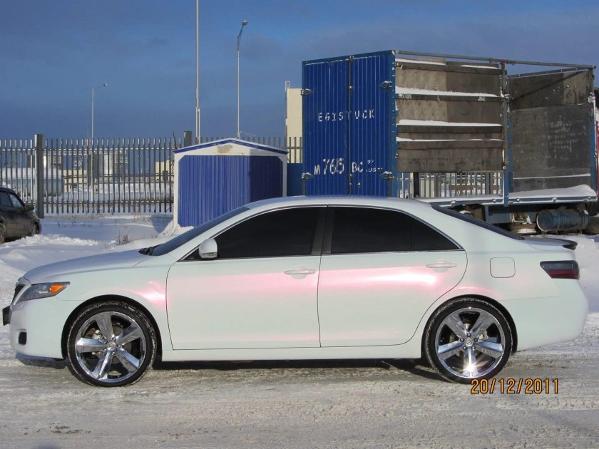 Камри 40 белый перламутр