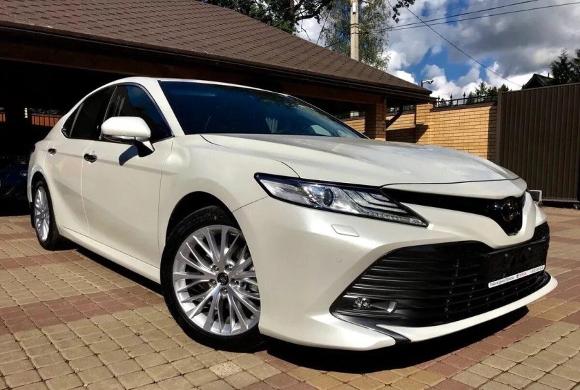 Тойота Камри 70 3.5