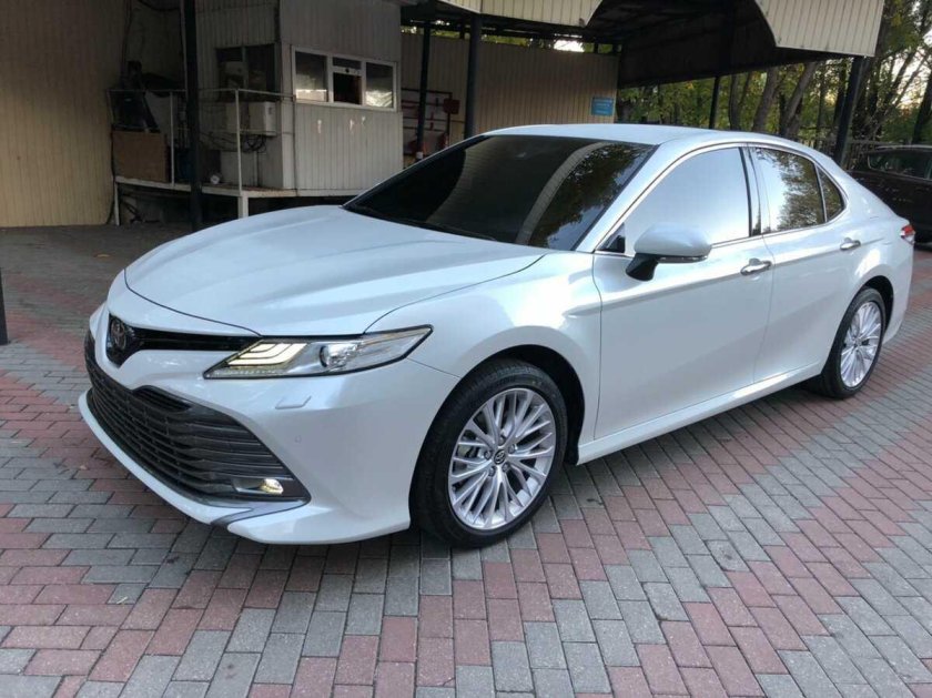 Toyota Camry xv70