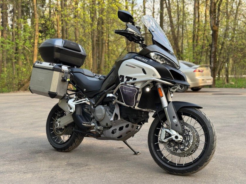Multistrada 1200 enduro