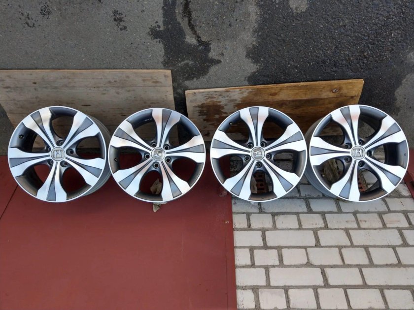 Диски Хонда СРВ 4 r18