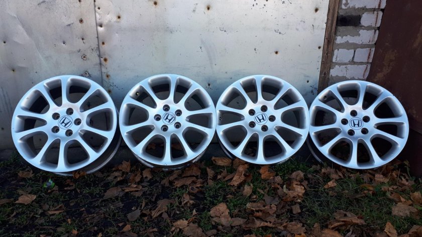 Литые диски на Хонда ср-в