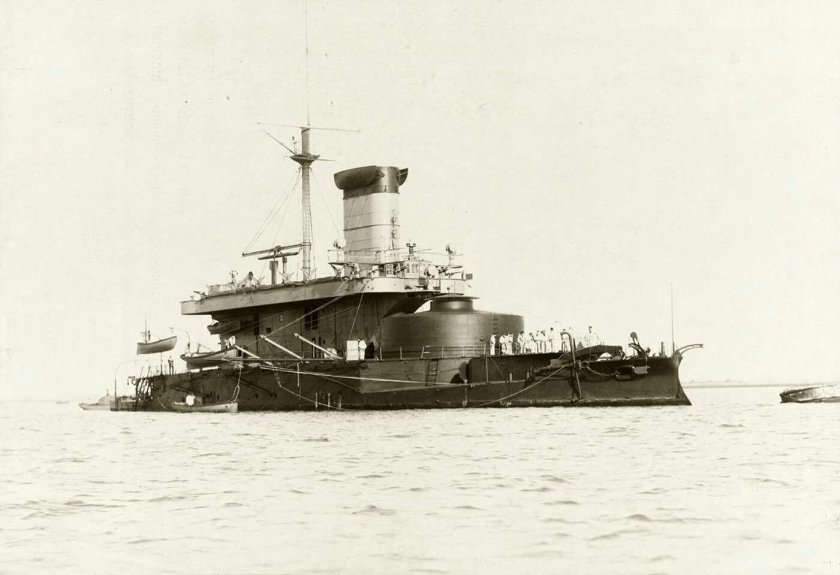 Броненосец береговой обороны Cerberus