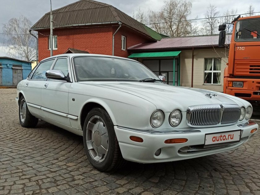 Jaguar xj x308