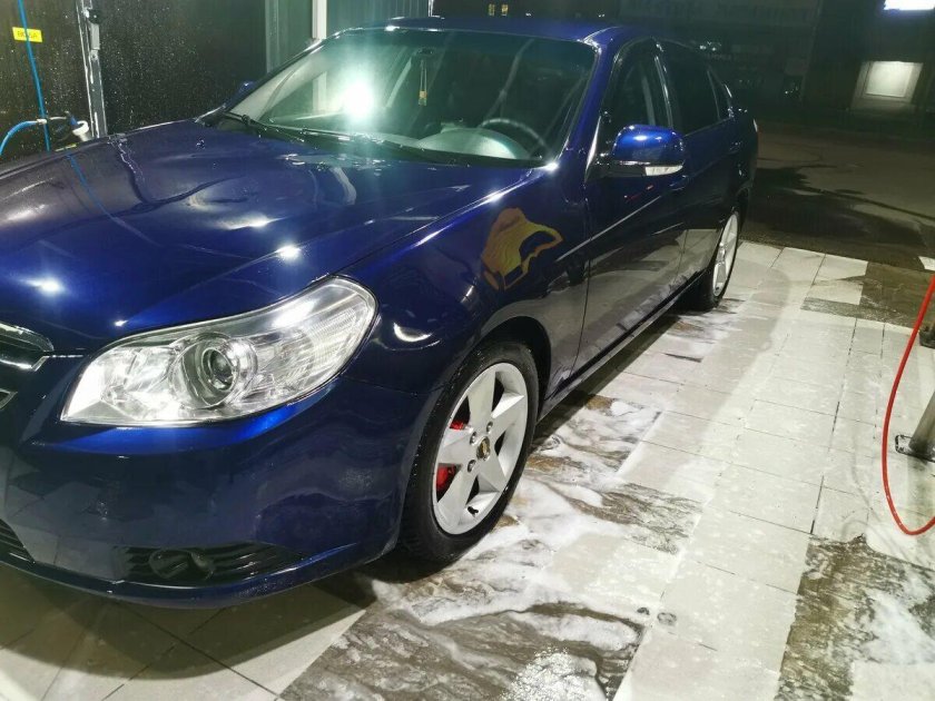 Chevrolet Epica синий