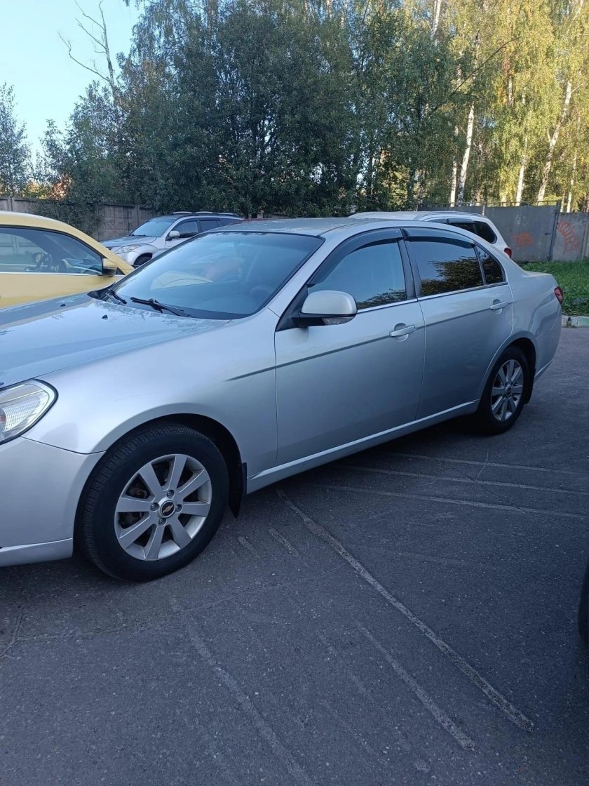 Шевроле Эпика серебристая фото