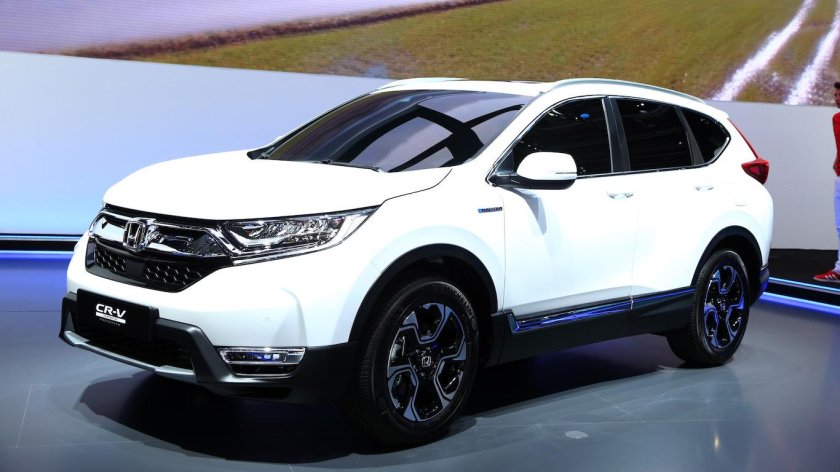 Honda CR-V 2018 белая