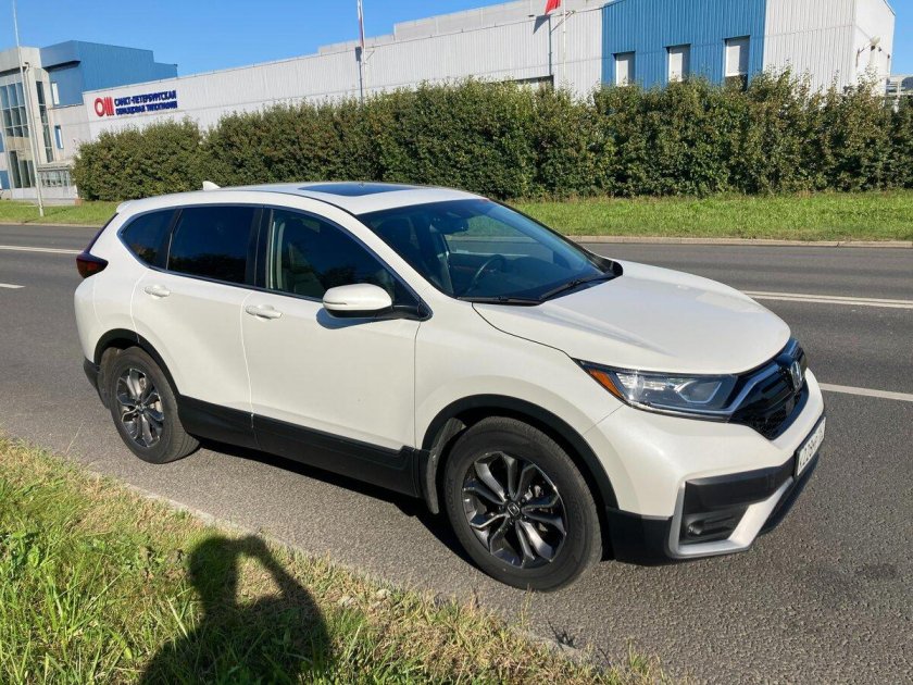 Субару Аутбек белый