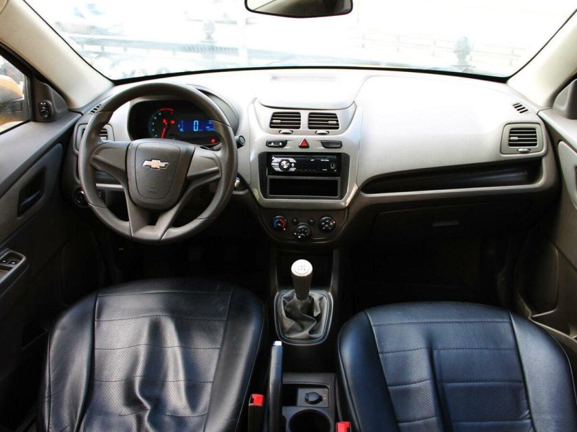 Cobalt Chevrolet 2013 салон