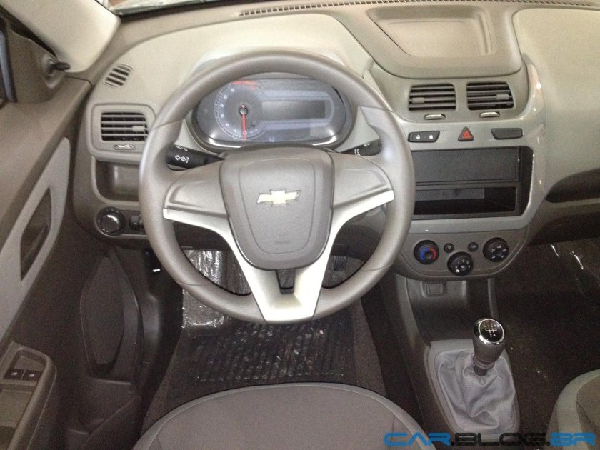 Cobalt Chevrolet 2013 салон