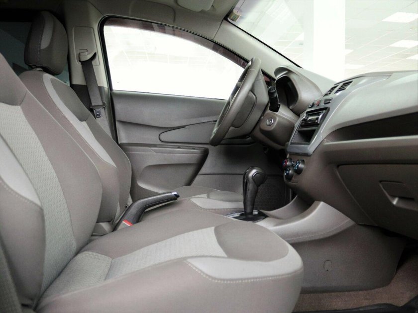 Chevrolet Cobalt 2022 салон