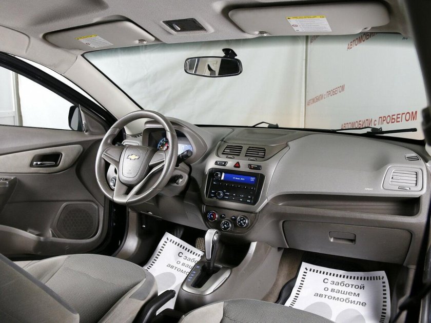 Chevrolet Cobalt 2014 салон