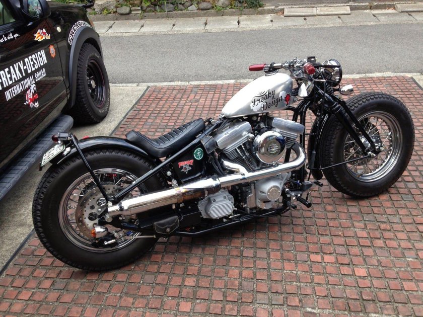 Мотоцикл harley davidson bobber