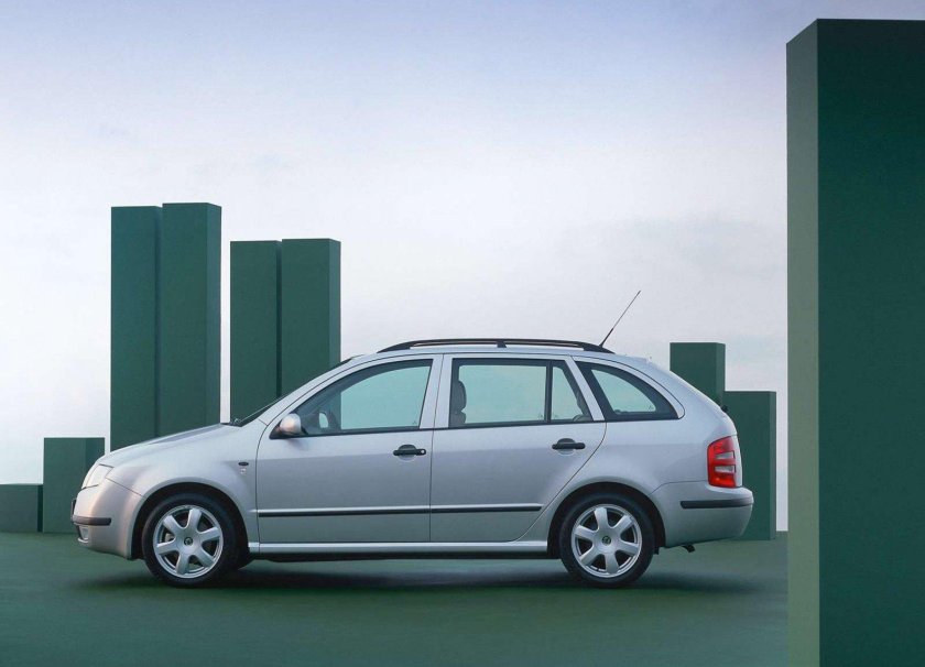 Шкода Фабия 1