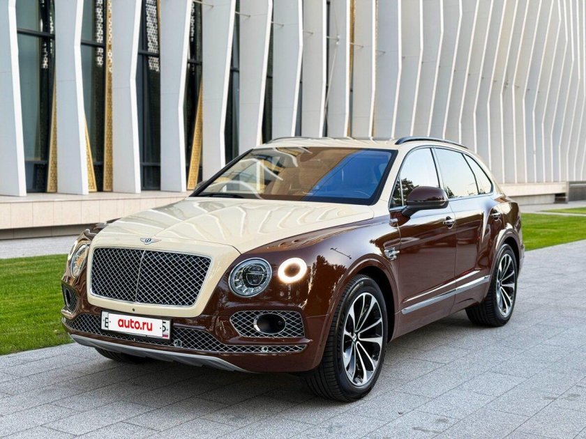 Машина бентли бентайга