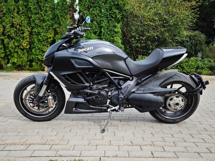 Ducati diavel carbon 2021