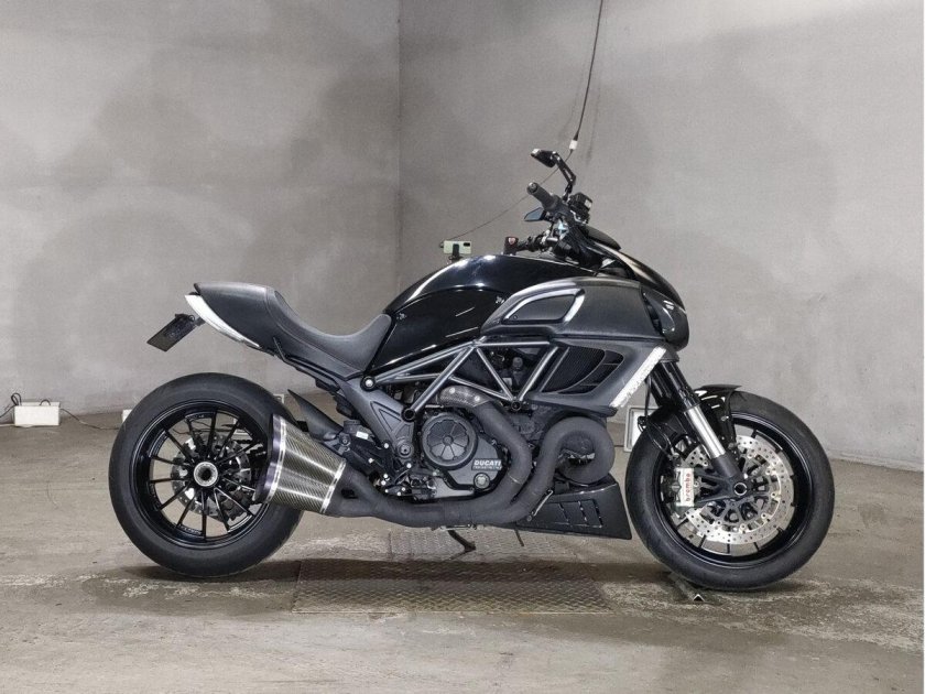 Ducati x diavel