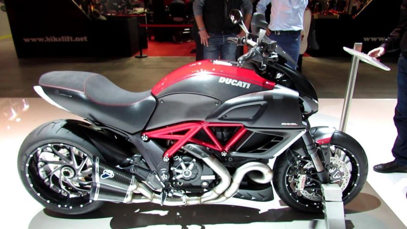 Ducati Diavel Carbon