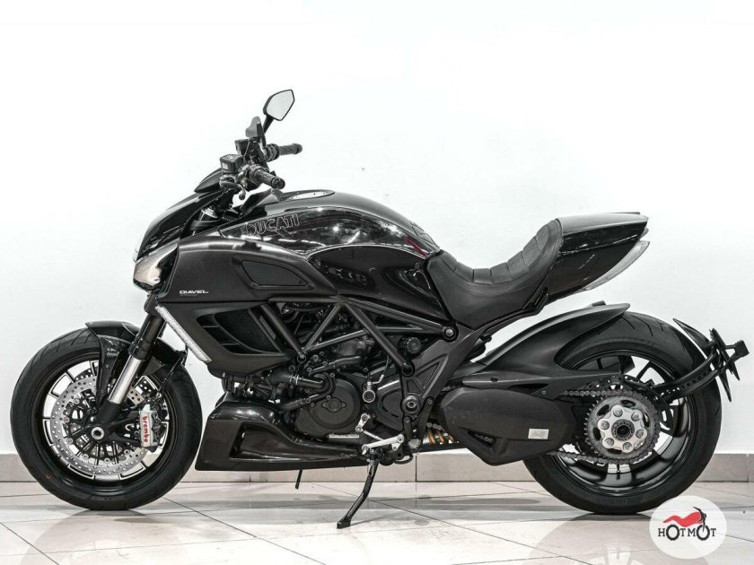Ducati diavel carbon