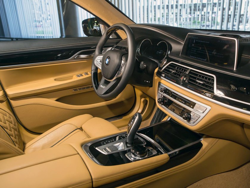 БМВ g11 салон