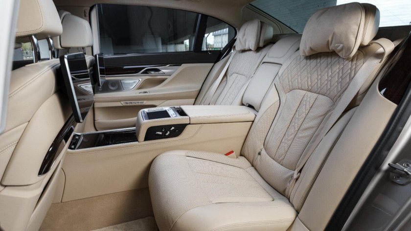 БМВ 7 серии Люкс