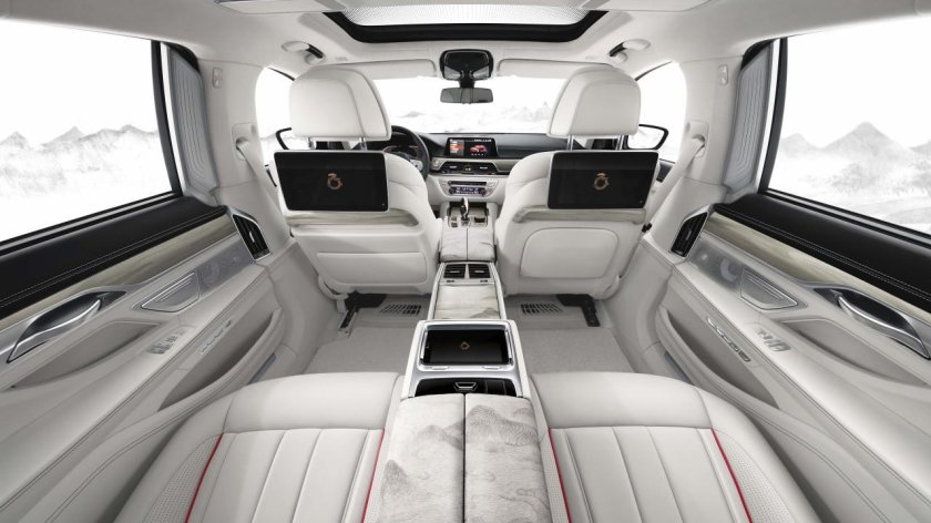 BMW 7 2021 Interior