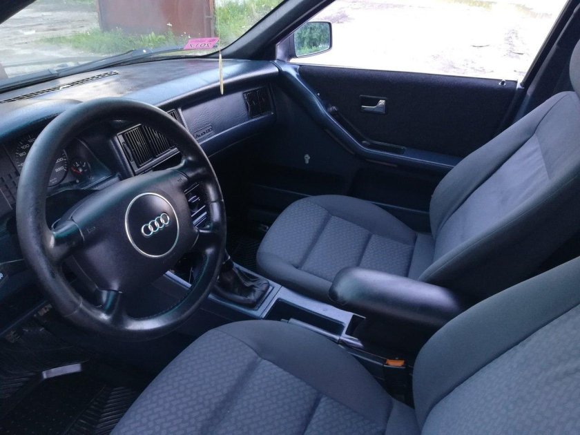 Ауди 80 салон