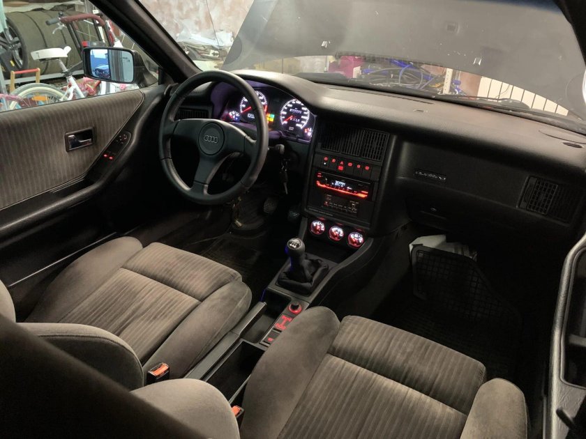 Ауди 80 б 3 салон