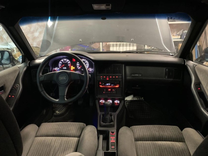 Ауди 100 b3 салон