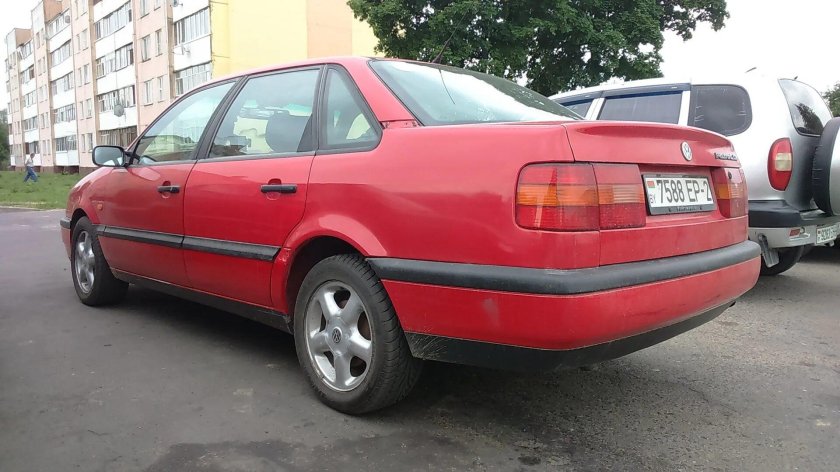 Фольксваген пассат красный 1996