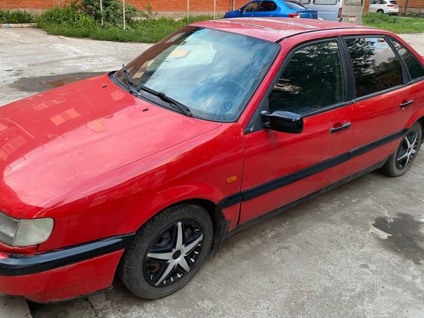 Фольксваген пассат 1993 красный