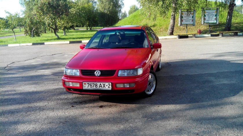 Красный Passat