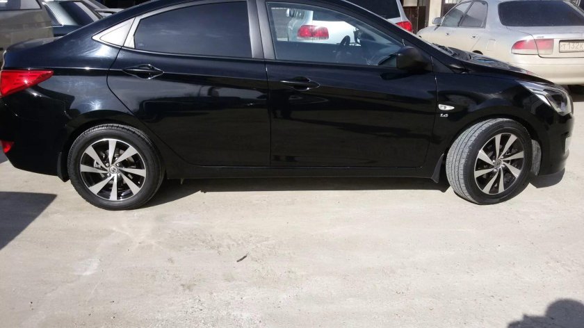 Hyundai Solaris r16 черный