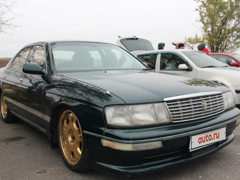 Toyota crown s140