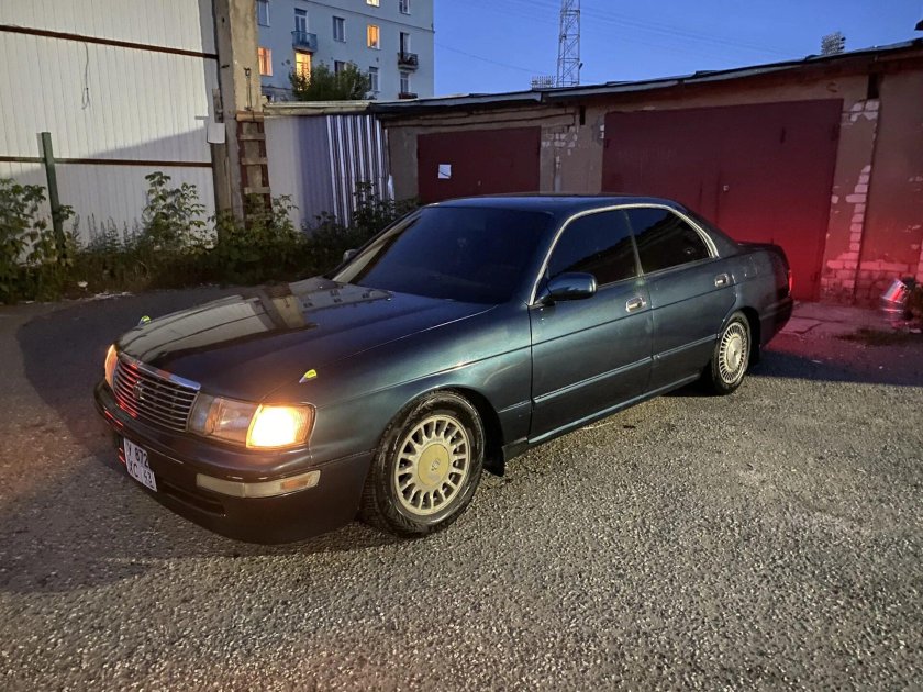 Toyota Crown Majesta