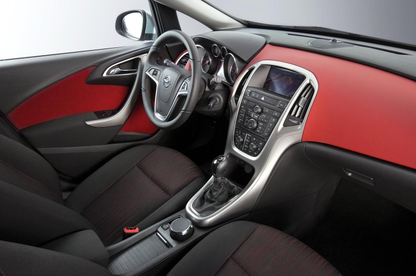 Opel Astra 2015 салон