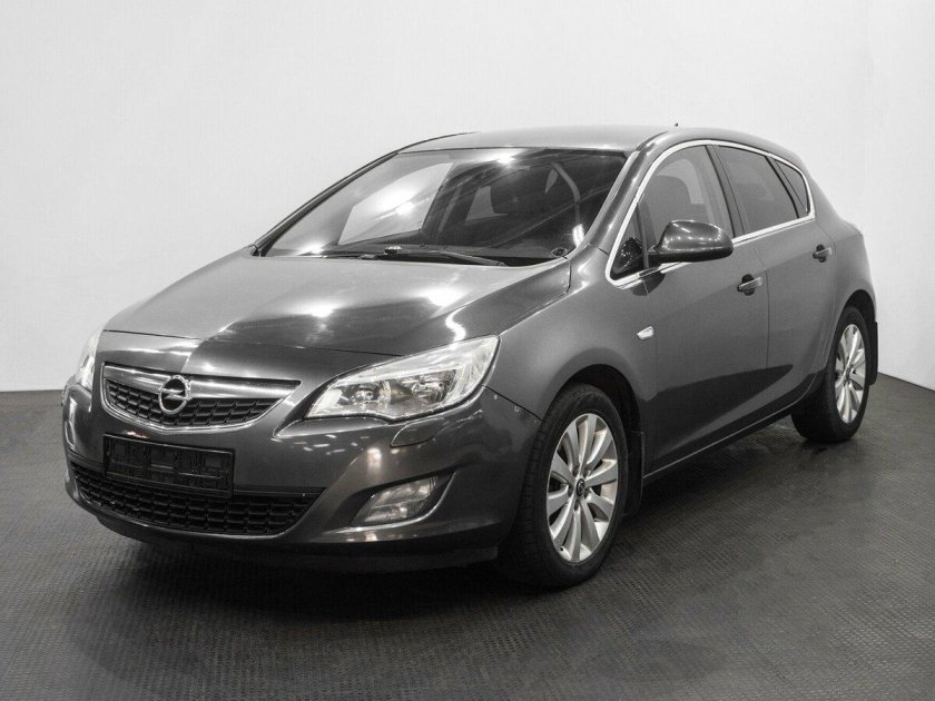 Opel astra 2010