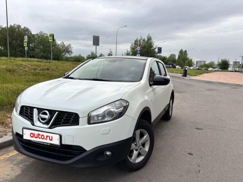 Nissan qashqai 2011