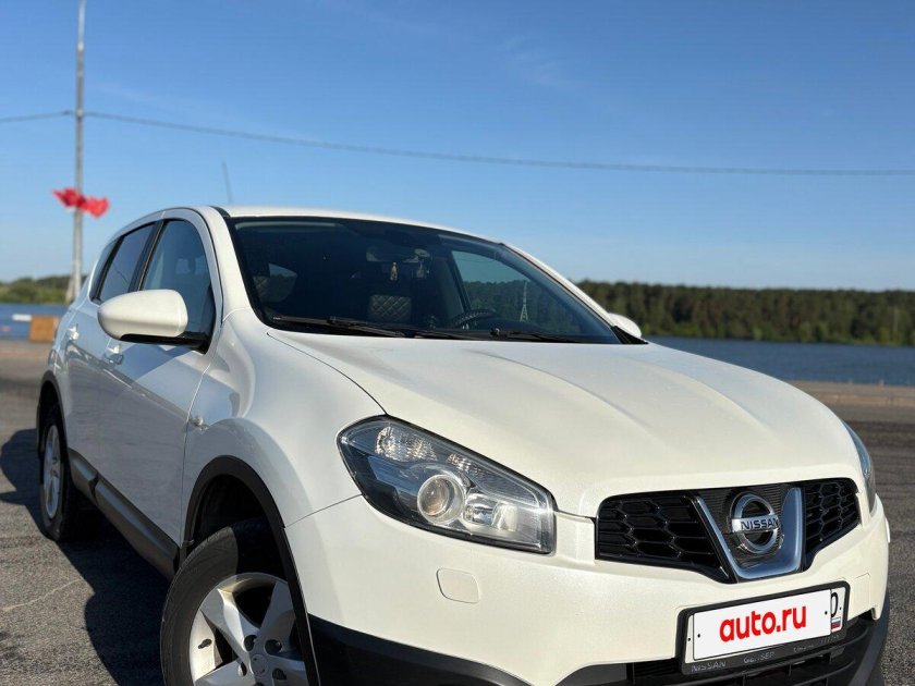 Nissan qashqai 2012 белый