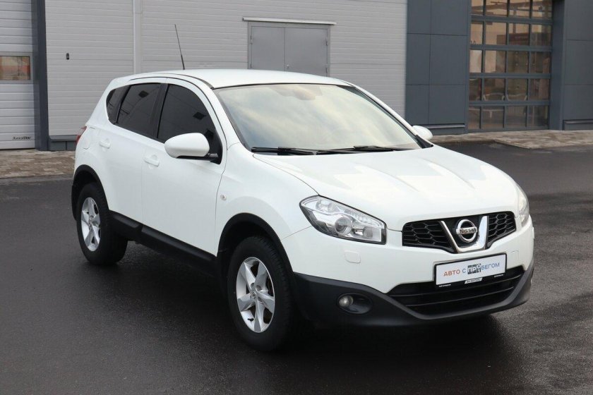 Nissan Qashqai 2 белый