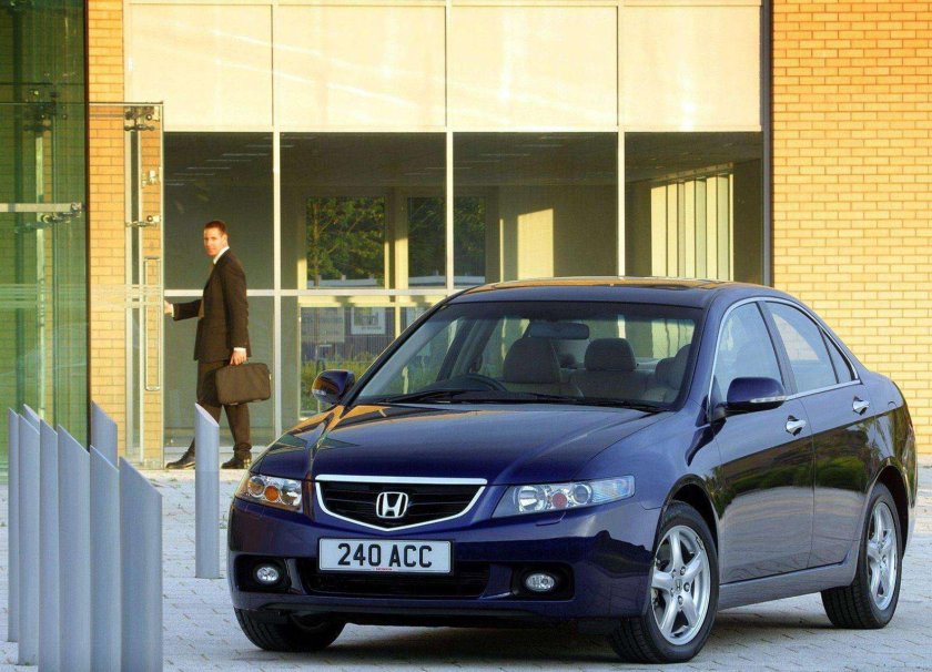 Honda Accord седан 2003