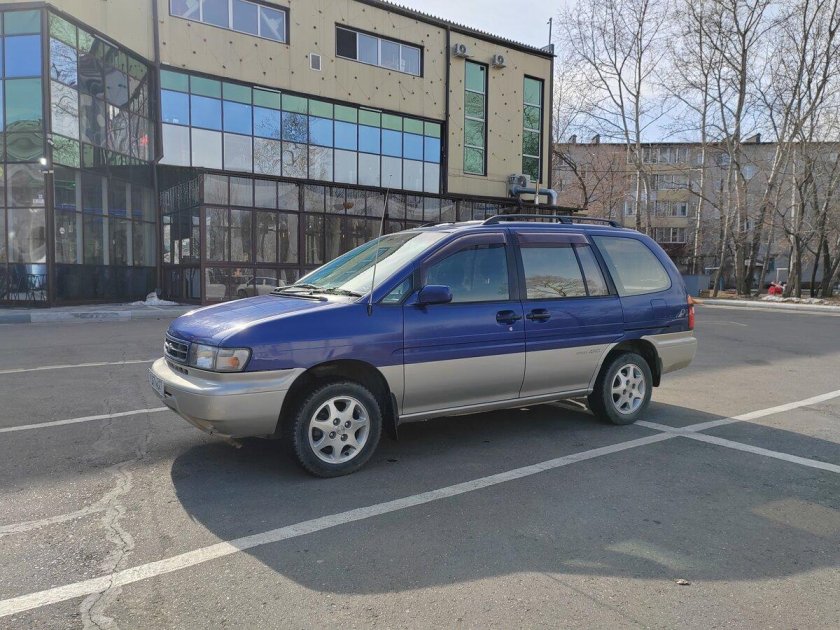 Ниссан прерия джой